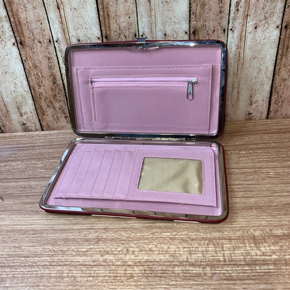 Animal Print Card Holder Clasp Wallet Credit Card/ID slots. - Picture 6 of 6